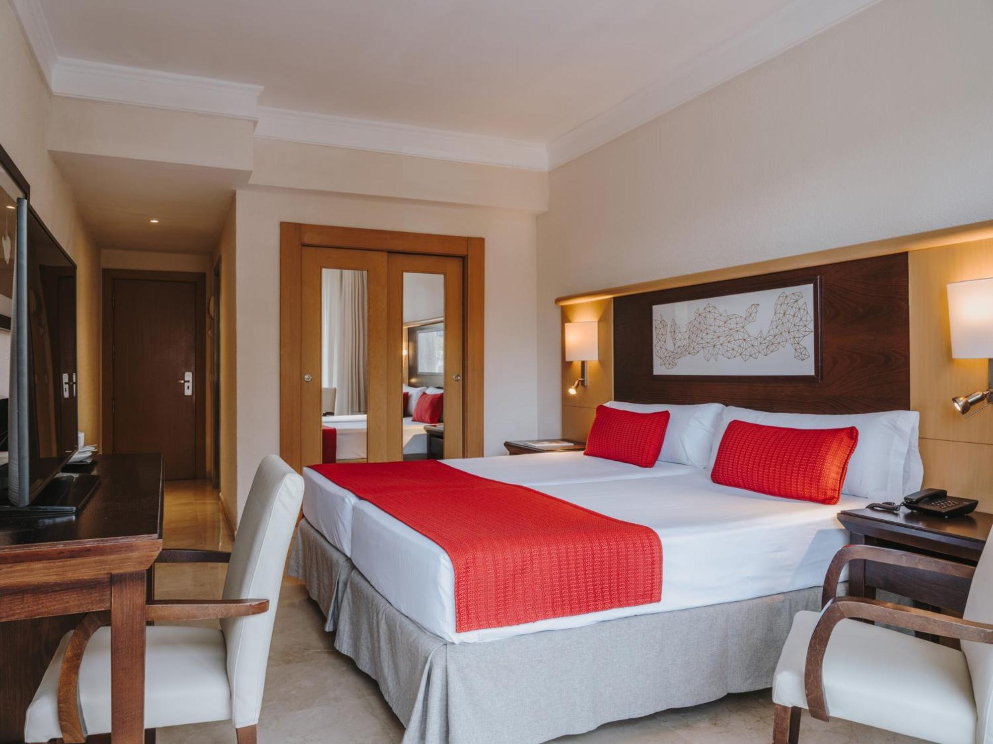 Grupotel Aguait Resort & Spa - Adults Only Cala Ratjada  Kültér fotó